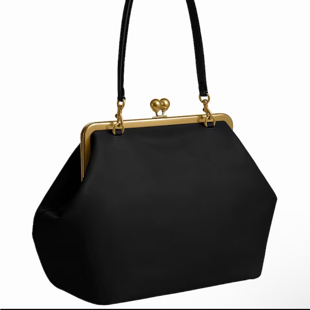 Brand new in packaging. NWT Coach Kisslock black Leather Bag with Gold. - Picture 2 of 3